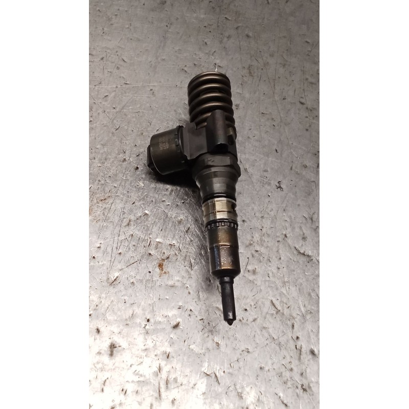 Recambio de inyector para seat leon (1p1) 2.0 tdi 16v referencia OEM IAM 03G130073G 0414720404 BOSCH 05