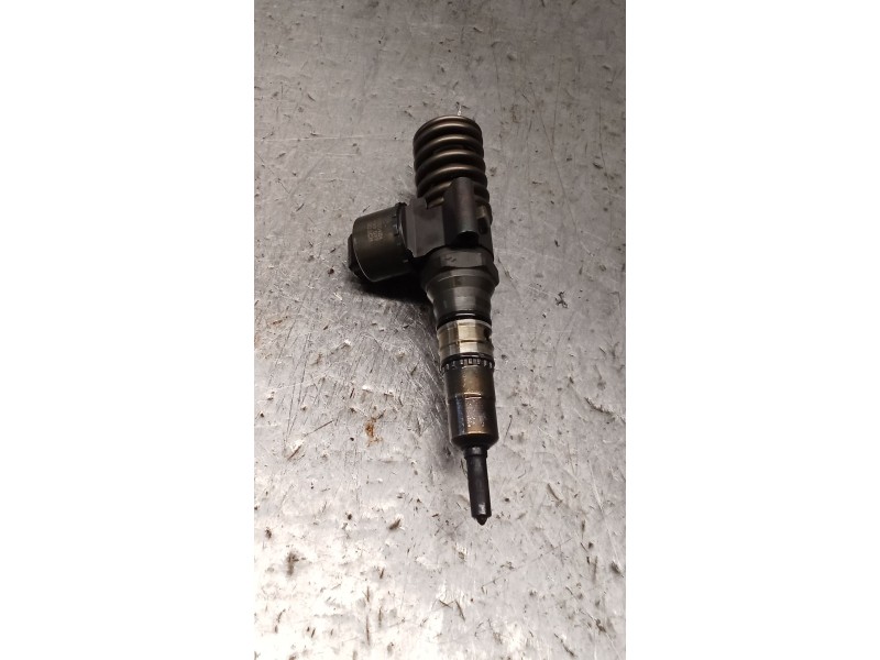 Recambio de inyector para seat leon (1p1) 2.0 tdi 16v referencia OEM IAM 03G130073G 0414720404 BOSCH 05
