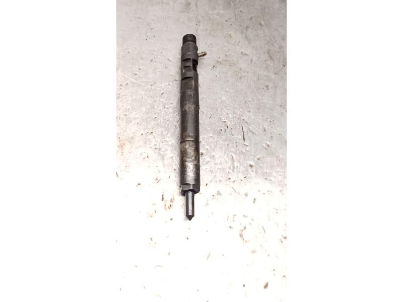 Recambio de inyector para kia carnival ii (gq) 2.9 crdi referencia OEM IAM 338004X500 EJBR02301Z DELPHI
