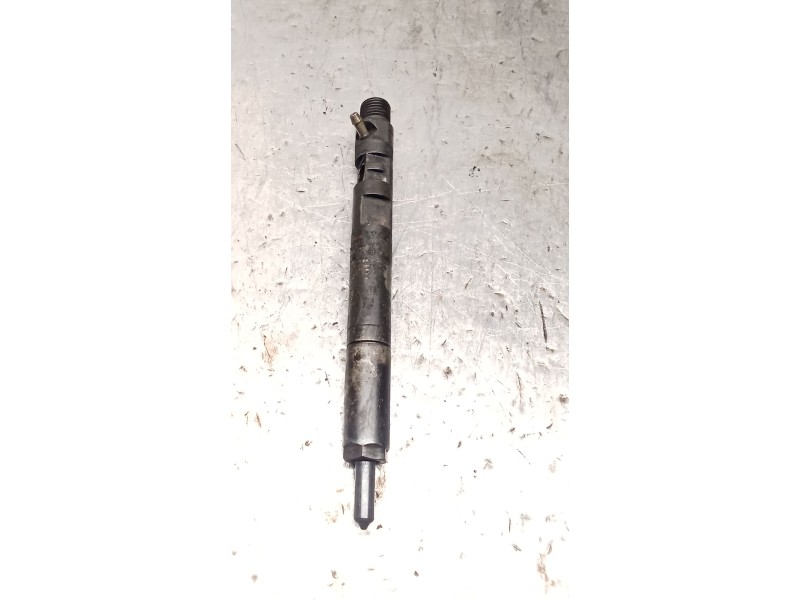 Recambio de inyector para kia carnival ii (gq) 2.9 crdi referencia OEM IAM 338004X500 EJBR02301Z DELPHI