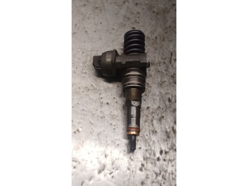 Recambio de inyector para skoda octavia ii (1z3) 1.9 tdi referencia OEM IAM 038130073AG 0414720215 BOSCH