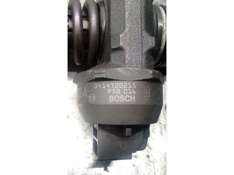 Recambio de inyector para skoda octavia ii (1z3) 1.9 tdi referencia OEM IAM 038130073AG 0414720215 BOSCH