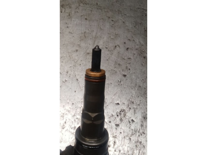 Recambio de inyector para skoda octavia ii (1z3) 1.9 tdi referencia OEM IAM 038130073AG 0414720215 BOSCH