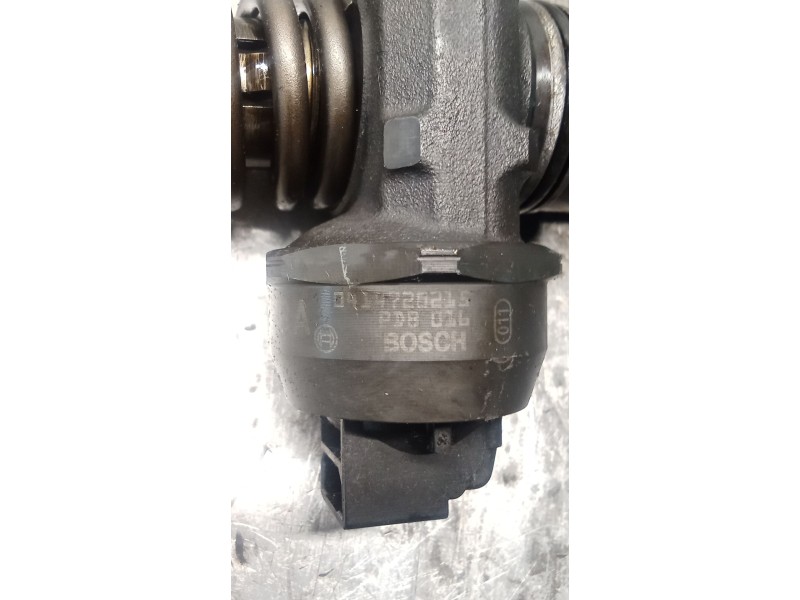 Recambio de inyector para skoda octavia ii (1z3) 1.9 tdi referencia OEM IAM 038130073AG 0414720215 BOSCH
