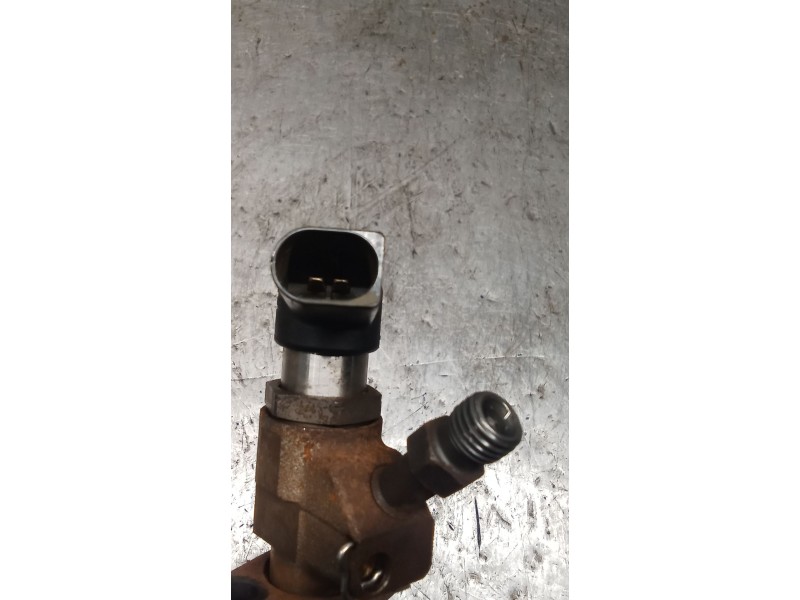 Recambio de inyector para citroën c4 picasso i monospace (ud_) 2.0 hdi 138 referencia OEM IAM 9658194180  SIEMENS