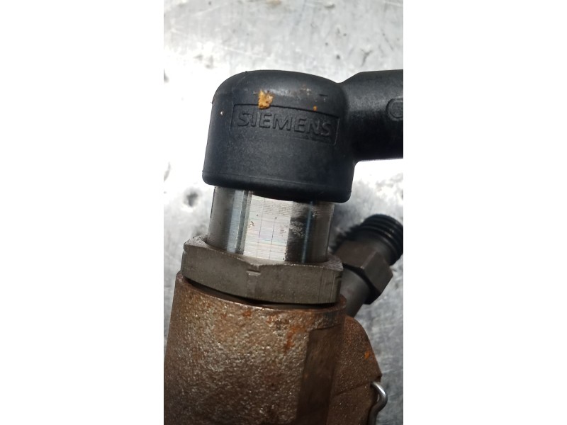 Recambio de inyector para citroën c4 picasso i monospace (ud_) 2.0 hdi 138 referencia OEM IAM 9658194180  SIEMENS