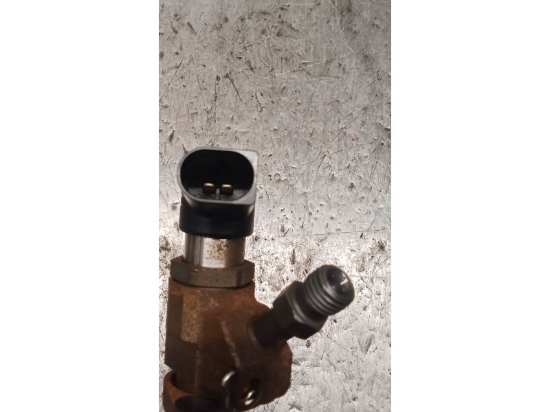 Recambio de inyector para citroën c4 picasso i monospace (ud_) 2.0 hdi 138 referencia OEM IAM 9658194180  SIEMENS