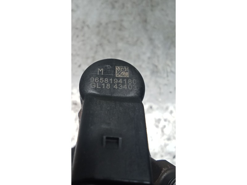 Recambio de inyector para citroën c4 picasso i monospace (ud_) 2.0 hdi 138 referencia OEM IAM 9658194180  SIEMENS