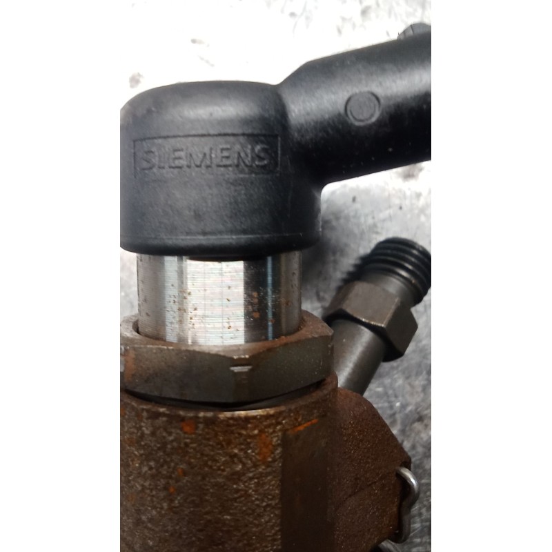 Recambio de inyector para citroën c4 picasso i monospace (ud_) 2.0 hdi 138 referencia OEM IAM 9658194180  SIEMENS