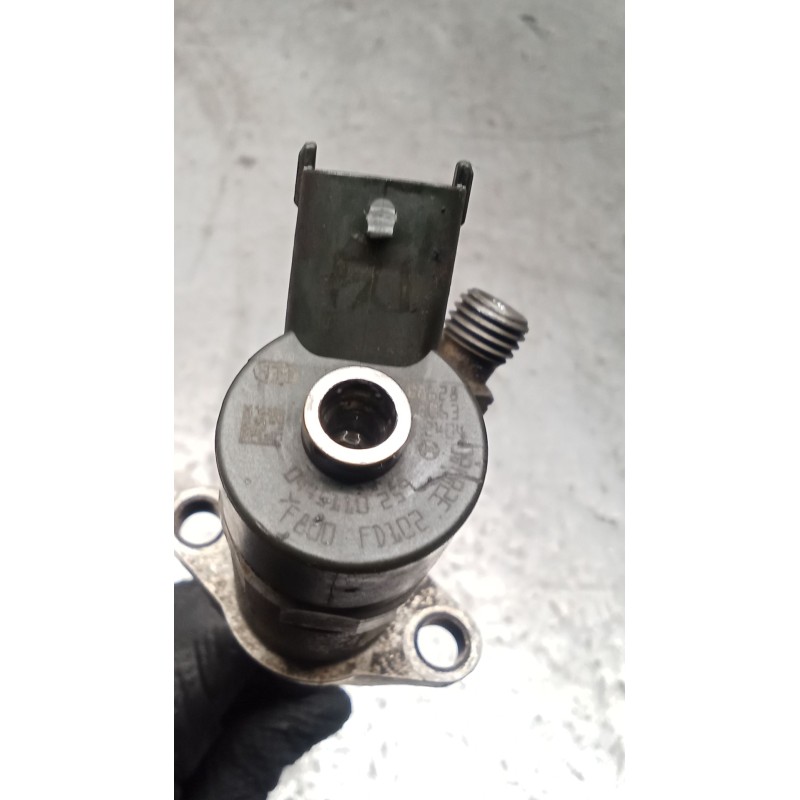 Recambio de inyector para peugeot 207/207+ (wa_, wc_) 1.6 hdi referencia OEM IAM 0445110259 328480 BOSCH