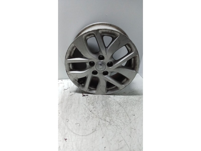 Recambio de juego llantas para kia carens 1.6 lx referencia OEM IAM 5J16  