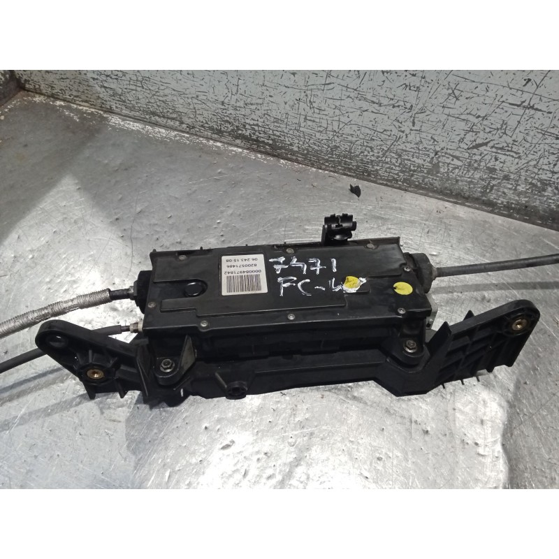 Recambio de freno de mano electrico para renault grand scénic ii (jm0/1_) 1.5 dci (jm1e) referencia OEM IAM 8200571486  