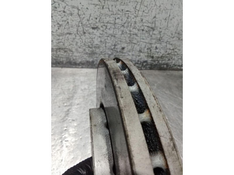 Recambio de disco freno delantero para seat ibiza iii (6l1) 1.4 16v referencia OEM IAM   