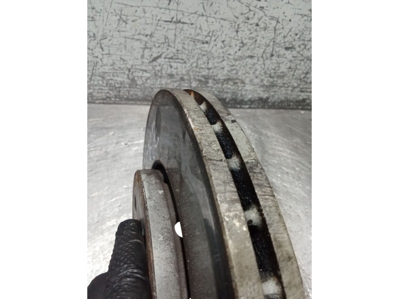 Recambio de disco freno delantero para seat ibiza iii (6l1) 1.4 16v referencia OEM IAM   