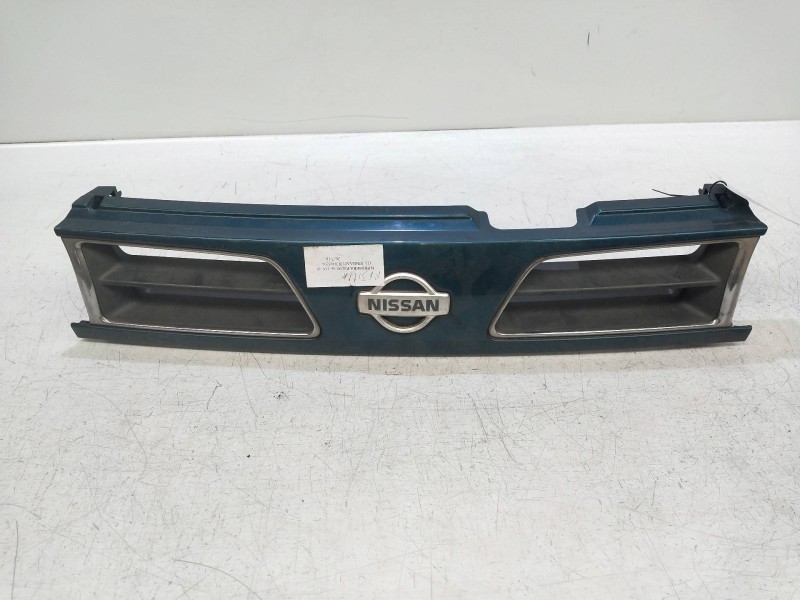 Recambio de rejilla delantera para nissan primera berl./familiar (p10/w10) 1.6 16v cat referencia OEM IAM   