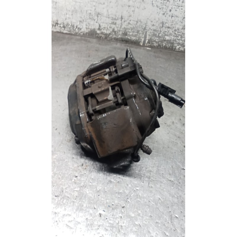 Recambio de pinza freno delantera derecha para mercedes-benz clase s (w220) berlina 500 (220.075) referencia OEM IAM  BREMBO 98