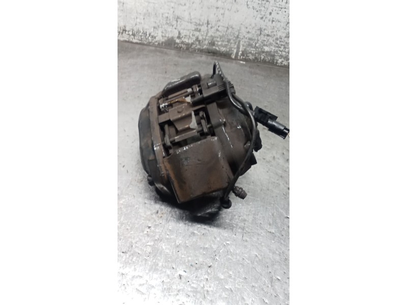 Recambio de pinza freno delantera derecha para mercedes-benz clase s (w220) berlina 500 (220.075) referencia OEM IAM  BREMBO 98