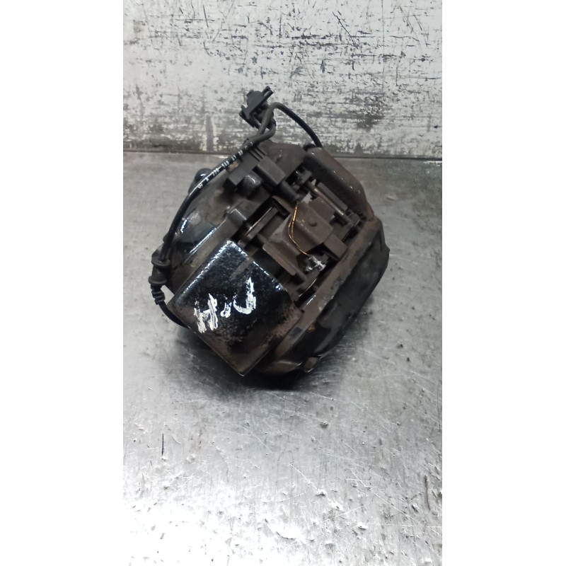 Recambio de pinza freno delantera derecha para mercedes-benz clase s (w220) berlina 500 (220.075) referencia OEM IAM  BREMBO 98