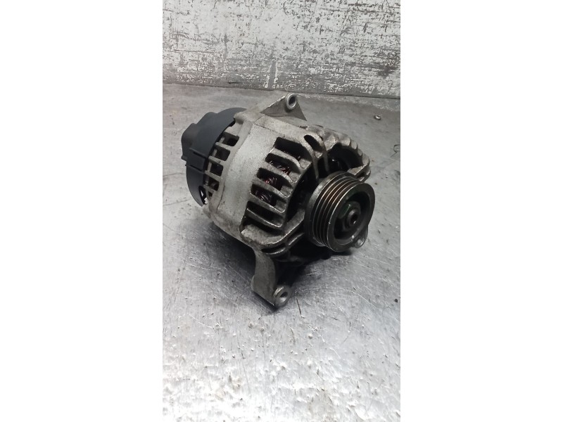 Recambio de alternador para fiat seicento / 600 (187_) 1.1 (187axb, 187axb1a, 187axc1a02) referencia OEM IAM 51859049 90A 05
