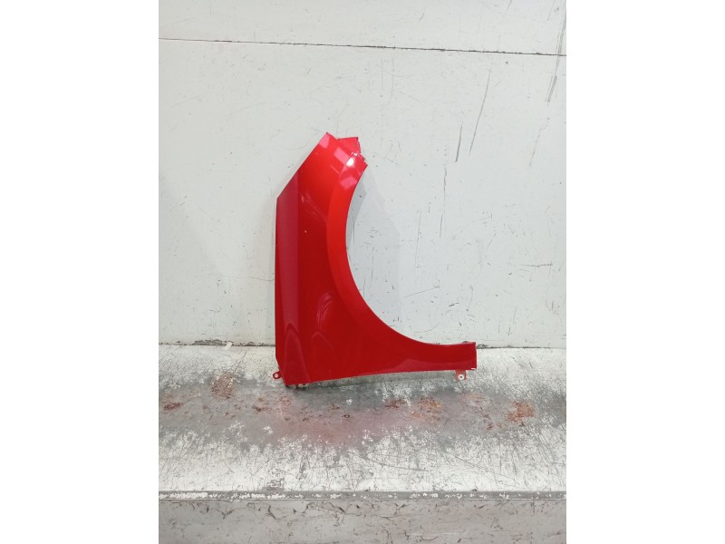 Recambio de aleta delantera derecha para renault clio v referencia OEM IAM   5P