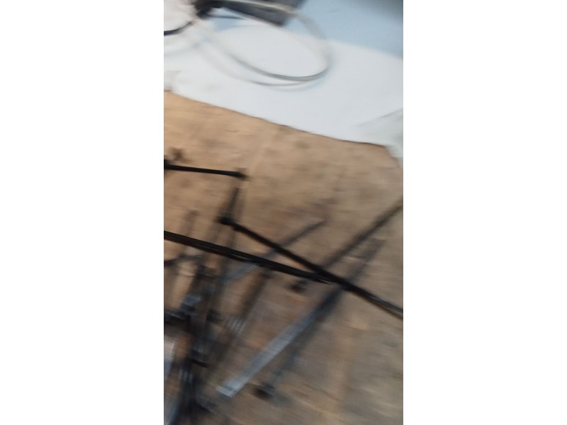 Recambio de mangueta delantera izquierda para fiat seicento / 600 (187_) 1.1 (187axb, 187axb1a, 187axc1a02) referencia OEM IAM 4