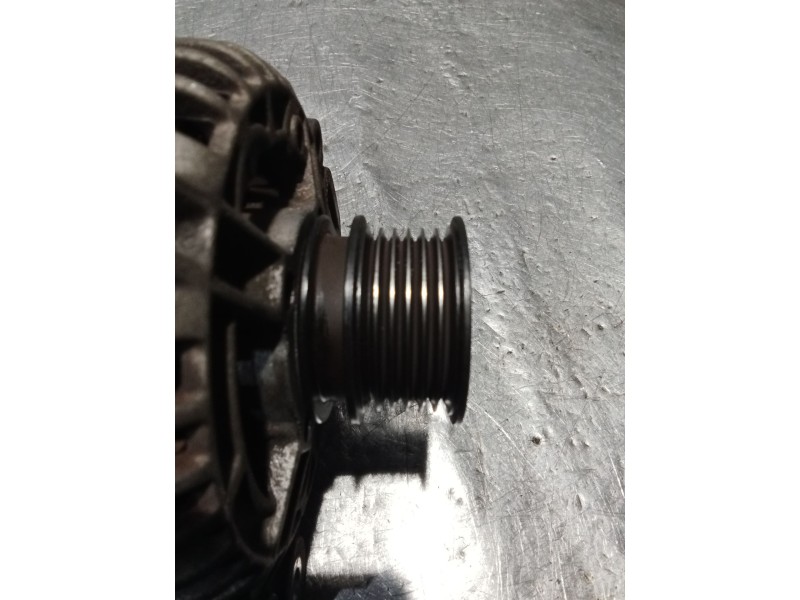 Recambio de alternador para seat ibiza iii (6l1) 1.4 16v referencia OEM IAM 037903025G 0124315007386 70A