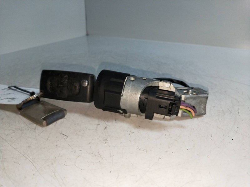 Recambio de conmutador de arranque para peugeot 1007 1.6 16v cat referencia OEM IAM N0502455  