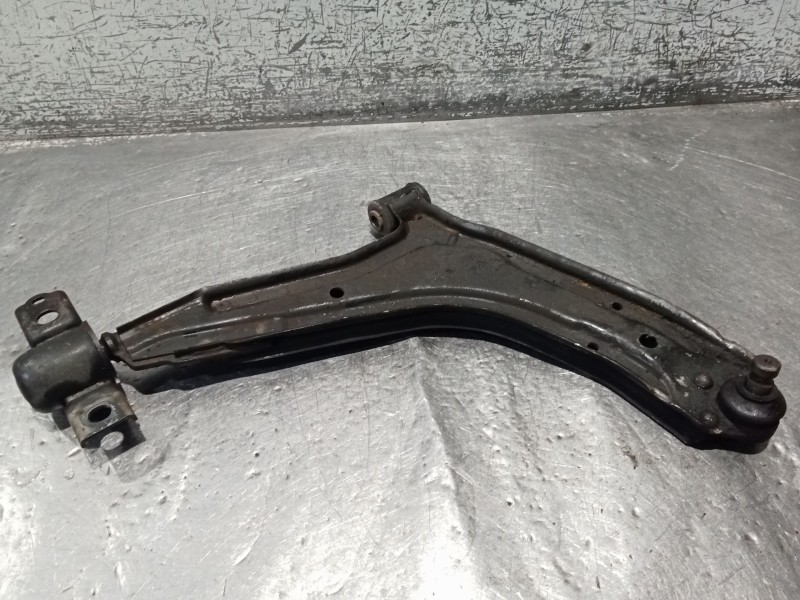 Recambio de brazo suspension inferior delantero derecho para skoda felicia i (6u1) 1.3 referencia OEM IAM   94
