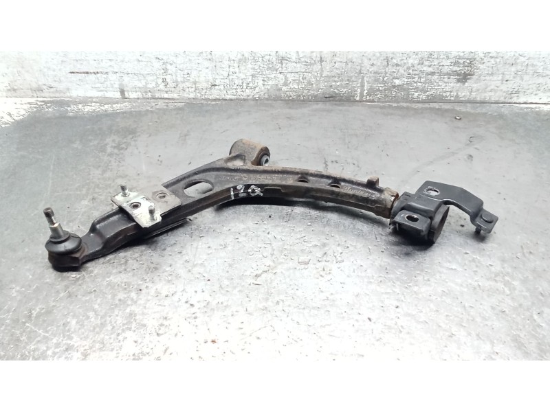 Recambio de brazo suspension inferior delantero izquierdo para fiat seicento / 600 (187_) 1.1 (187axb, 187axb1a, 187axc1a02) ref