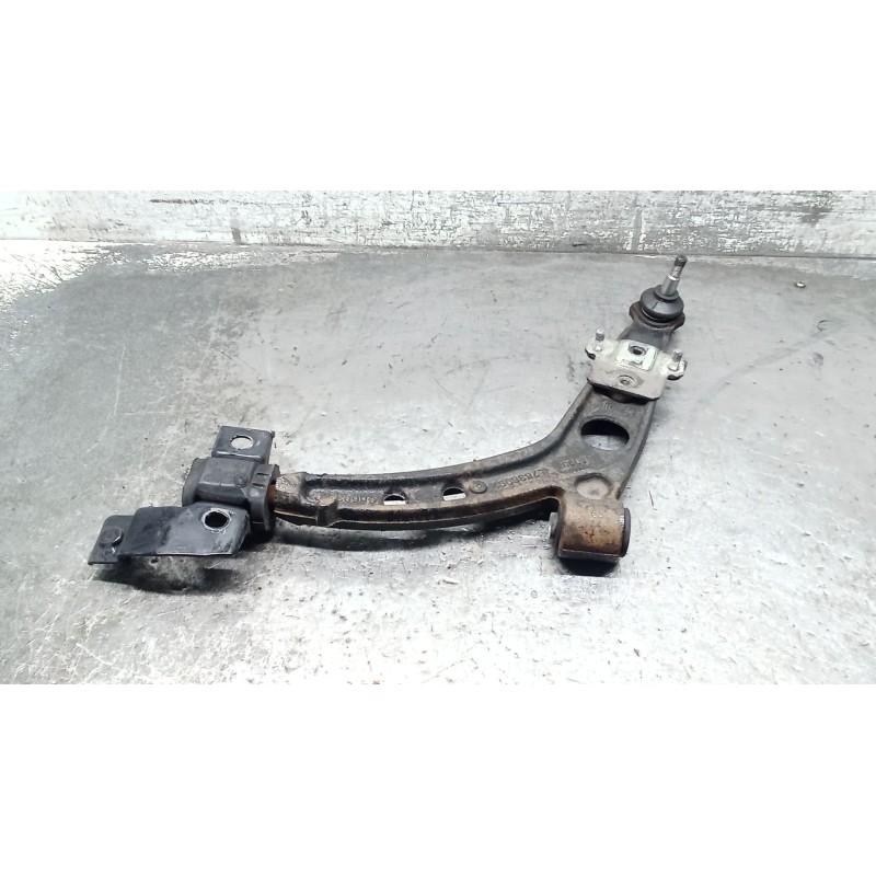 Recambio de brazo suspension inferior delantero izquierdo para fiat seicento / 600 (187_) 1.1 (187axb, 187axb1a, 187axc1a02) ref