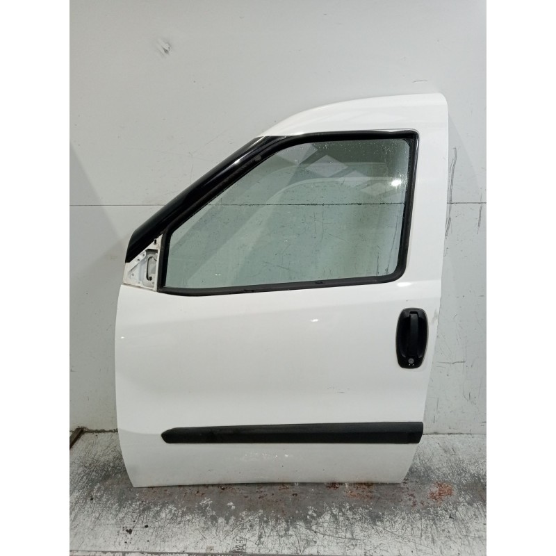Recambio de puerta delantera izquierda para fiat doblo cargo (263_) 1.3 d multijet referencia OEM IAM   4P