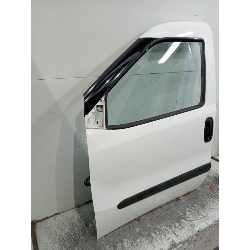 Recambio de puerta delantera izquierda para fiat doblo cargo (263_) 1.3 d multijet referencia OEM IAM   4P