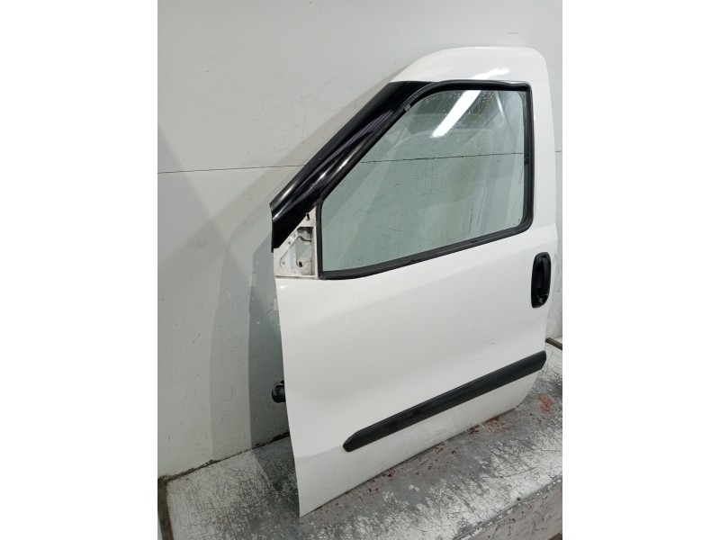 Recambio de puerta delantera izquierda para fiat doblo cargo (263_) 1.3 d multijet referencia OEM IAM   4P