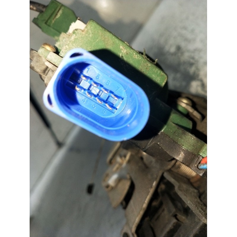 Recambio de motor cierre centralizado delantero derecho para seat ibiza iii (6l1) 1.4 16v referencia OEM IAM  3P 