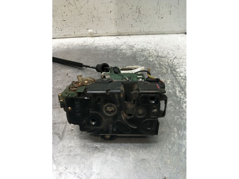 Recambio de motor cierre centralizado delantero izquierdo para seat ibiza iii (6l1) 1.4 16v referencia OEM IAM  3P 