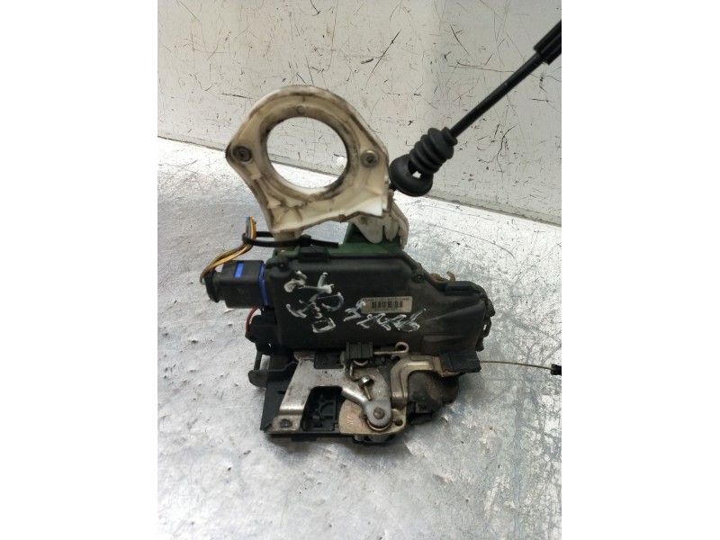 Recambio de motor cierre centralizado delantero izquierdo para seat ibiza iii (6l1) 1.4 16v referencia OEM IAM  3P 