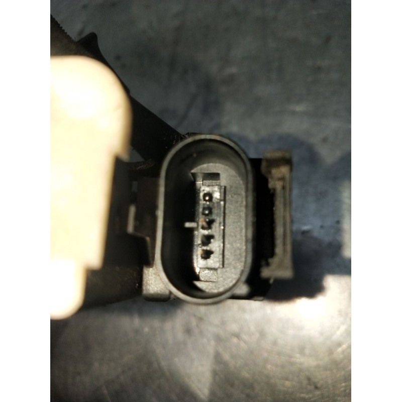 Recambio de motor cierre centralizado delantero derecho para audi a3 (8l1) 1.9 tdi referencia OEM IAM  3P 