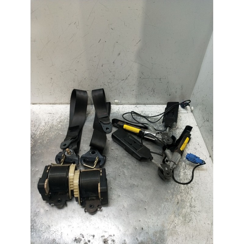 Recambio de juego cinturones delantero para citroën c3 i (fc_, fn_) 1.4 hdi referencia OEM IAM  5P 2002
