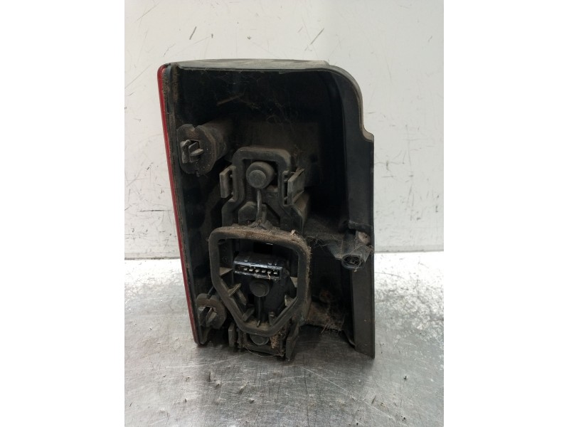 Recambio de piloto trasero derecho para peugeot partner monospace (5_, g_) 2.0 hdi referencia OEM IAM   2003