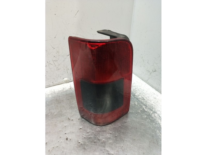 Recambio de piloto trasero izquierdo para peugeot partner monospace (5_, g_) 2.0 hdi referencia OEM IAM   2003