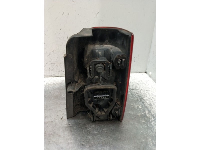 Recambio de piloto trasero izquierdo para peugeot partner monospace (5_, g_) 2.0 hdi referencia OEM IAM   2003