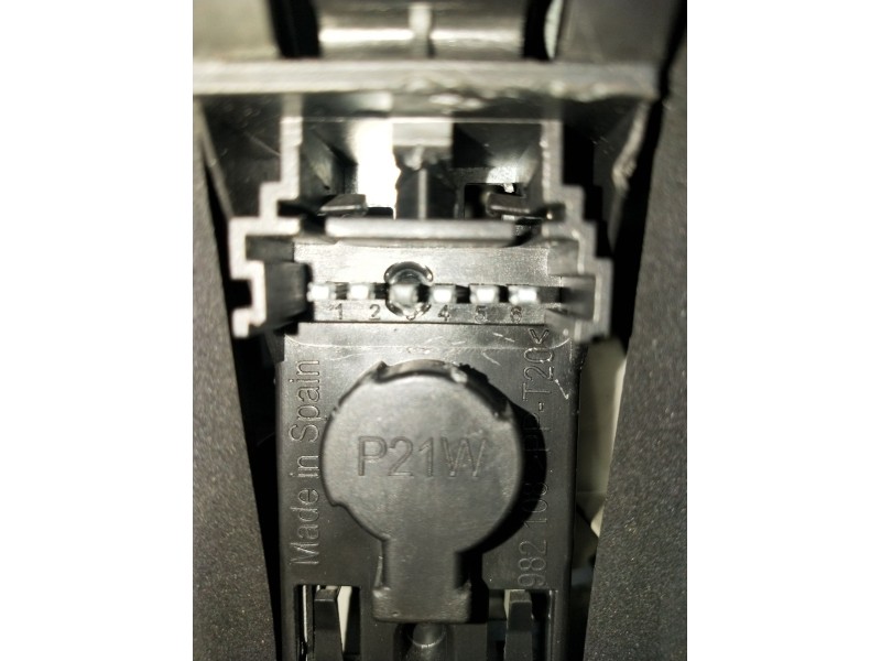 Recambio de piloto trasero izquierdo para renault megane ii station wagon (km0/1_) 1.9 dci referencia OEM IAM   