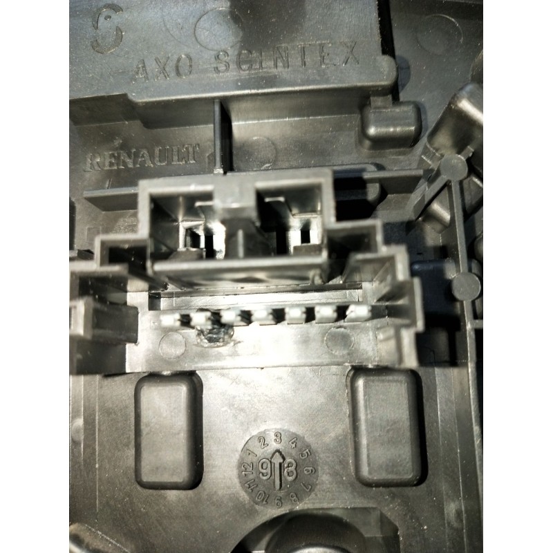 Recambio de piloto trasero derecho para renault megane i (ba0/1_) 1.9 d eco (ba0a, ba0u, ba0r) referencia OEM IAM   