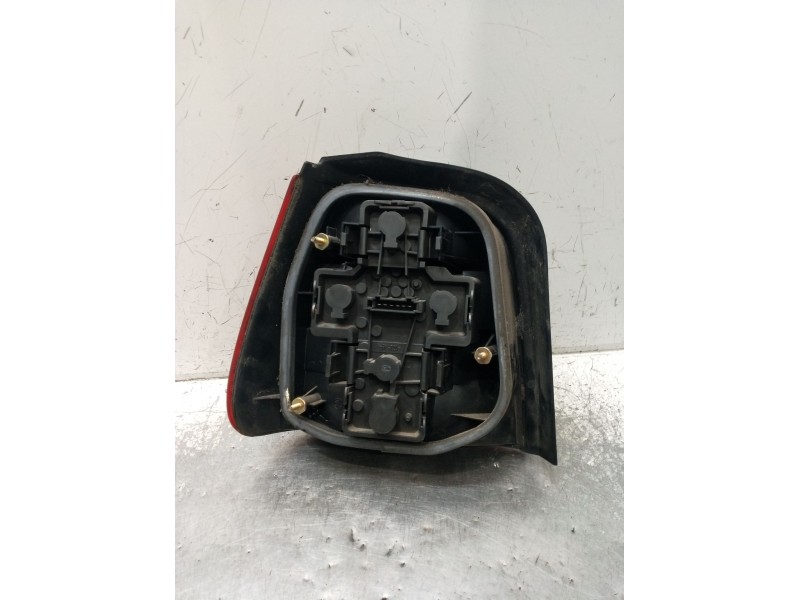 Recambio de piloto trasero derecho para skoda felicia i (6u1) 1.3 referencia OEM IAM   1994