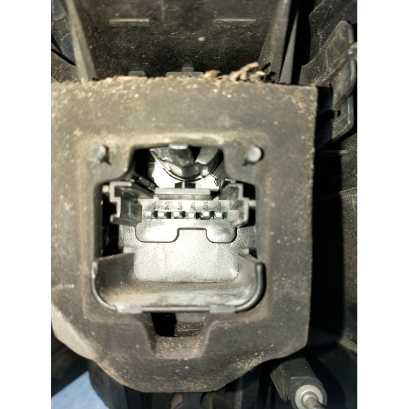 Recambio de piloto trasero izquierdo para renault scénic ii (jm0/1_) 1.5 dci (jm1e, jm16) referencia OEM IAM   