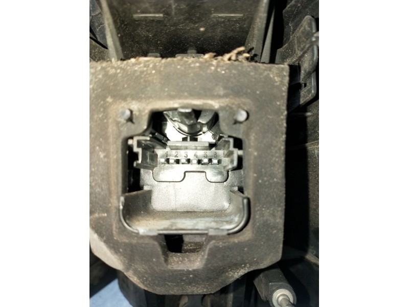 Recambio de piloto trasero izquierdo para renault scénic ii (jm0/1_) 1.5 dci (jm1e, jm16) referencia OEM IAM   