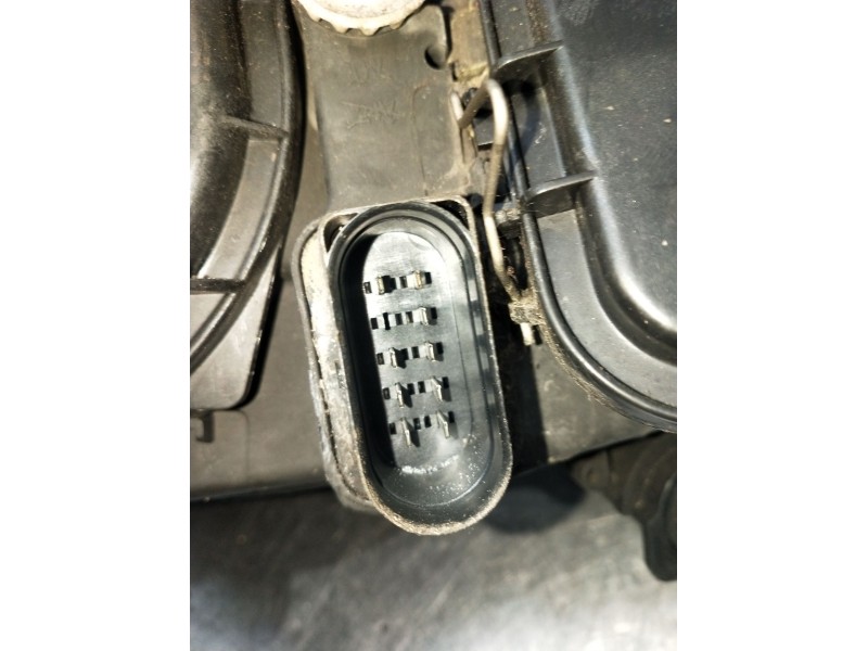 Recambio de faro derecho para seat ibiza iii (6l1) 1.4 16v referencia OEM IAM   