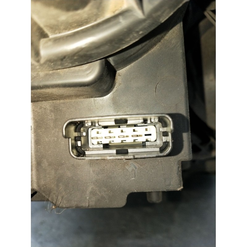 Recambio de faro izquierdo para nissan qashqai i (j10, nj10) 1.5 dci referencia OEM IAM 1EL01033511 26060BR00B 2007