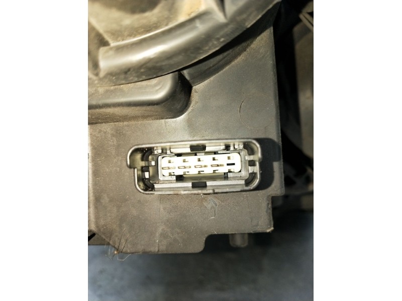 Recambio de faro izquierdo para nissan qashqai i (j10, nj10) 1.5 dci referencia OEM IAM 1EL01033511 26060BR00B 2007