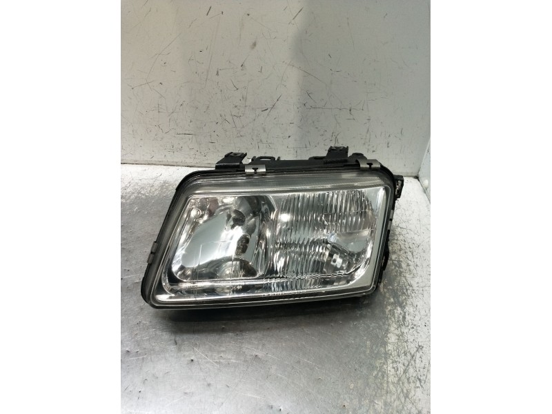 Recambio de faro izquierdo para audi a3 (8l1) 1.9 tdi referencia OEM IAM   